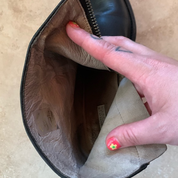 Allsaints black leather zipper ankle boots size 8 - Picture 7 of 9